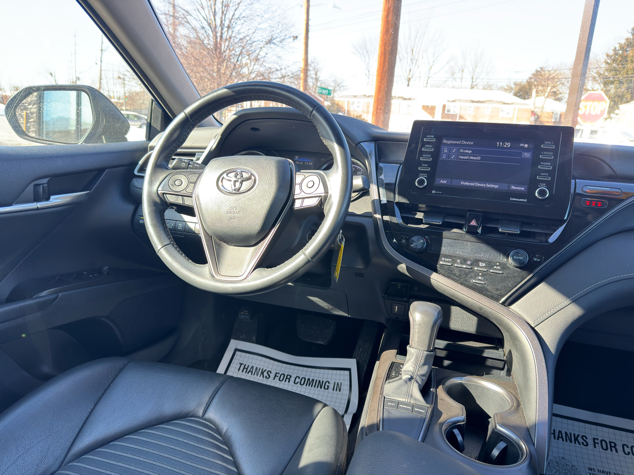 Toyota Camry SE 2023