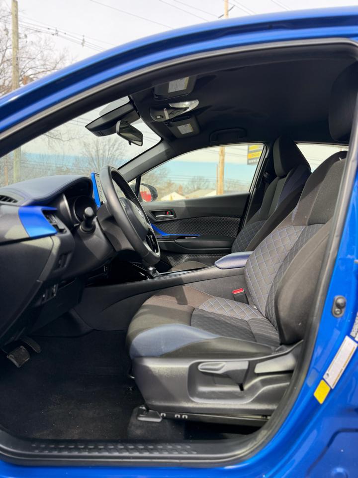 Toyota C-HR XLE 2021