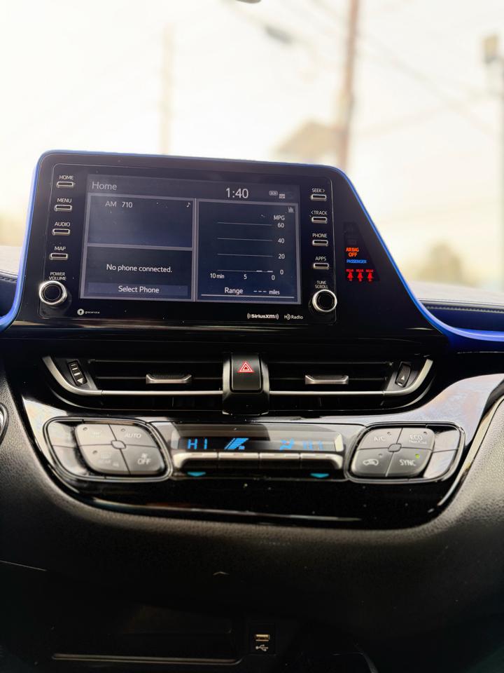 Toyota C-HR XLE 2021