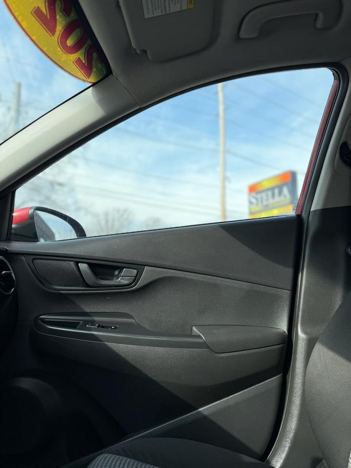 Hyundai Kona NIGHT AWD 2021