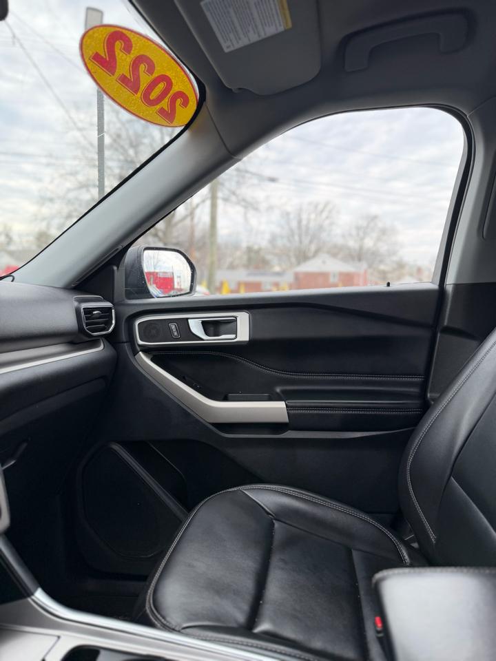 Ford Explorer XLT AWD 2022