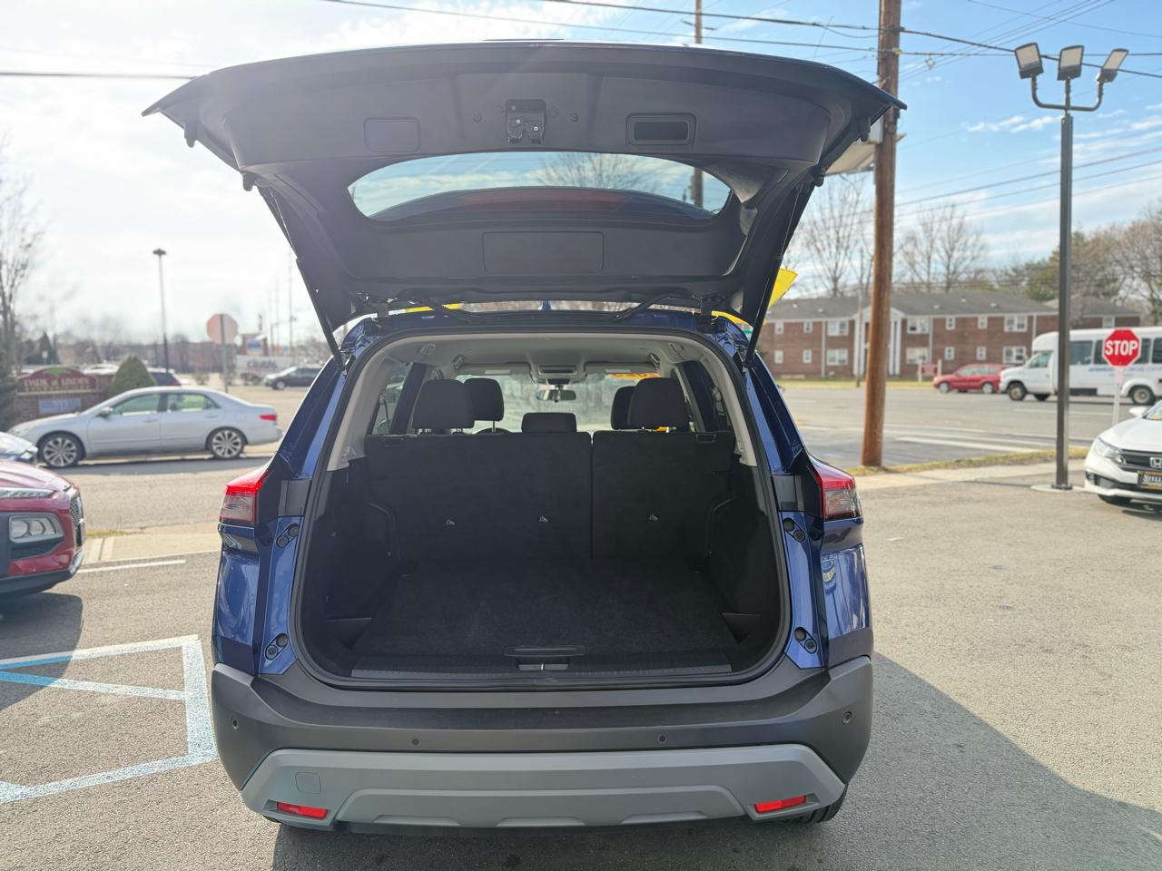 Nissan Rogue SV 2023