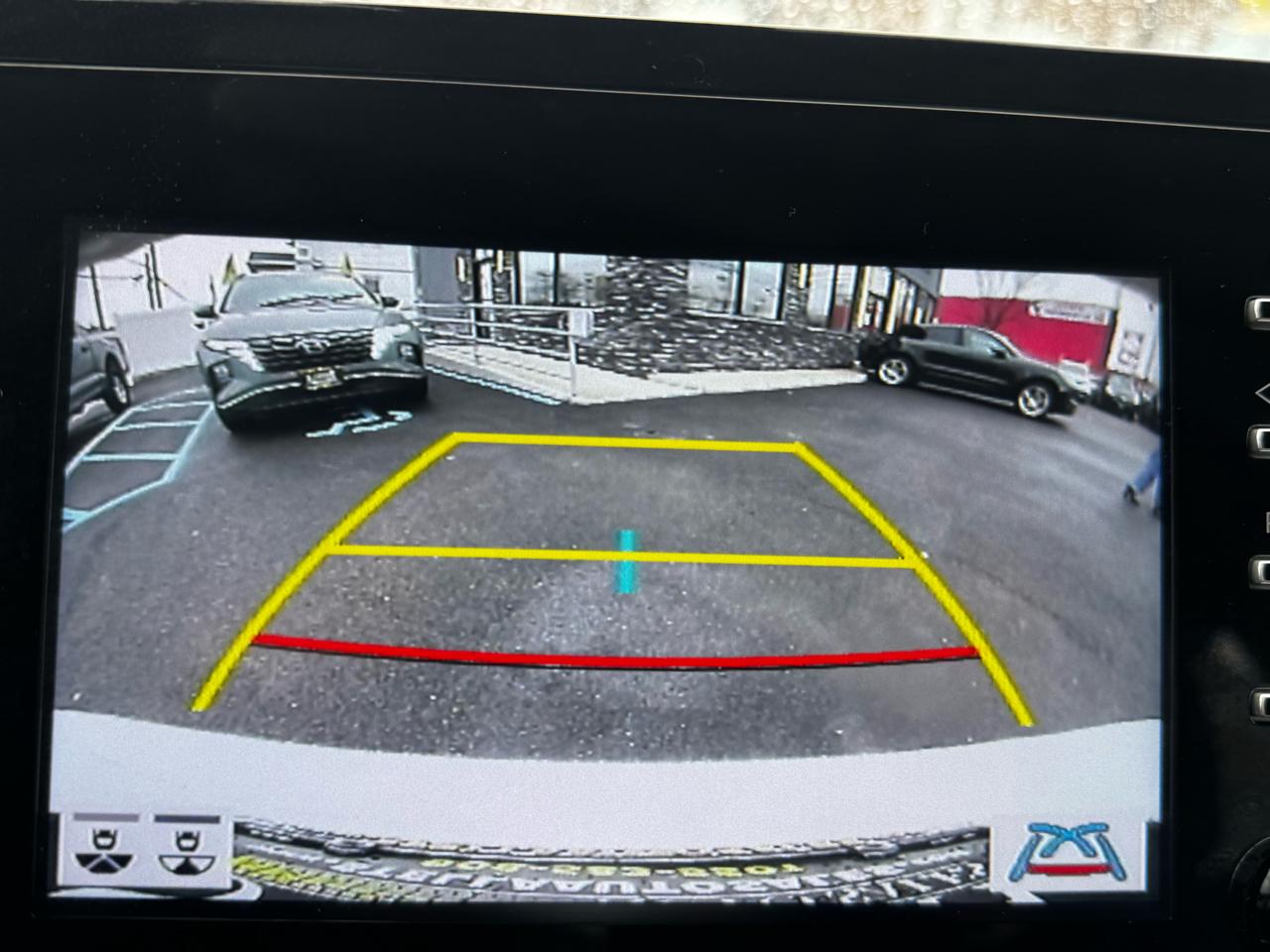 Toyota Camry SE 2023