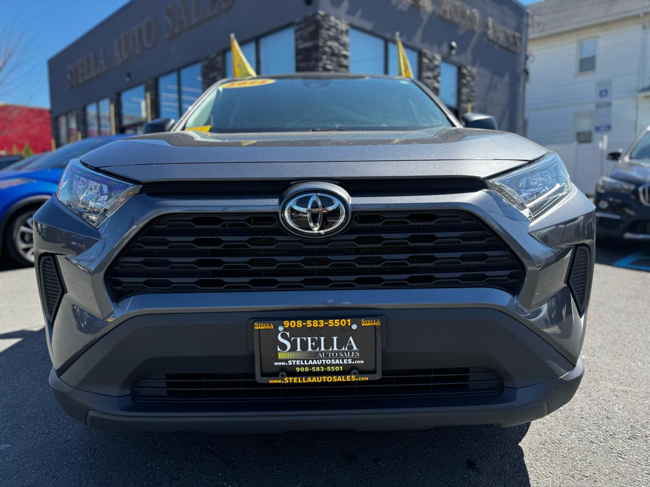 Toyota RAV4 LE AWD 2022