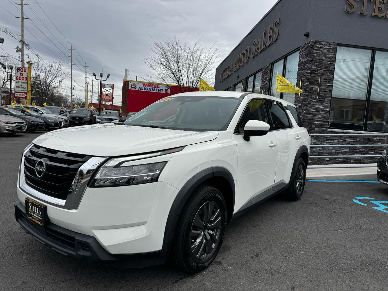 Nissan Pathfinder S 4WD 2022