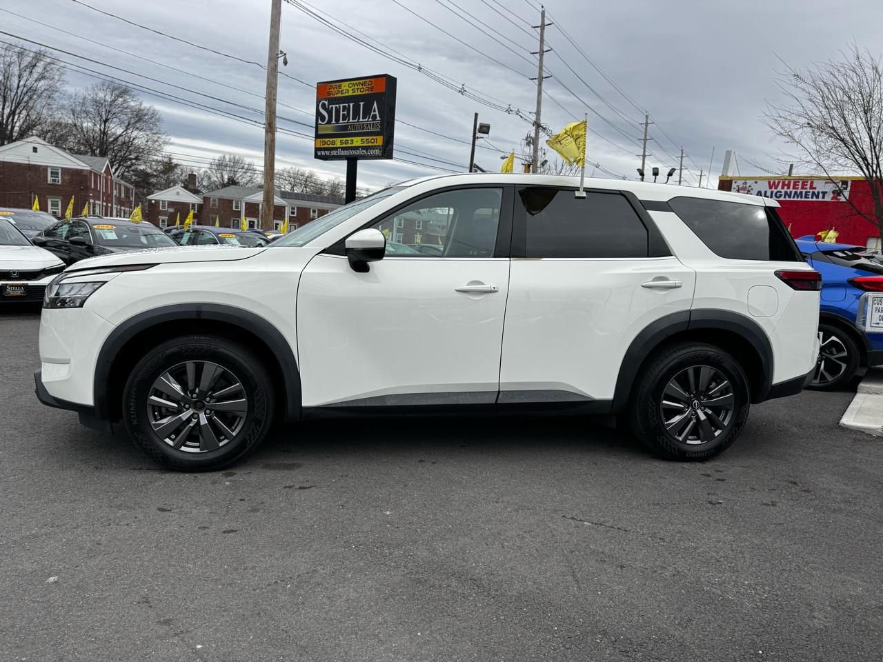 Nissan Pathfinder S 4WD 2022