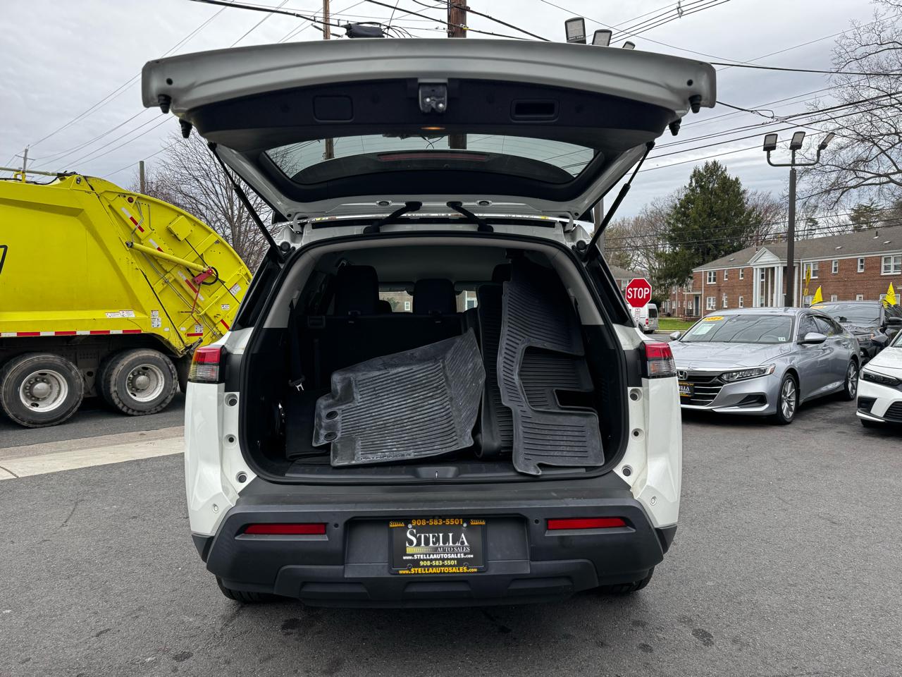 Nissan Pathfinder S 4WD 2022