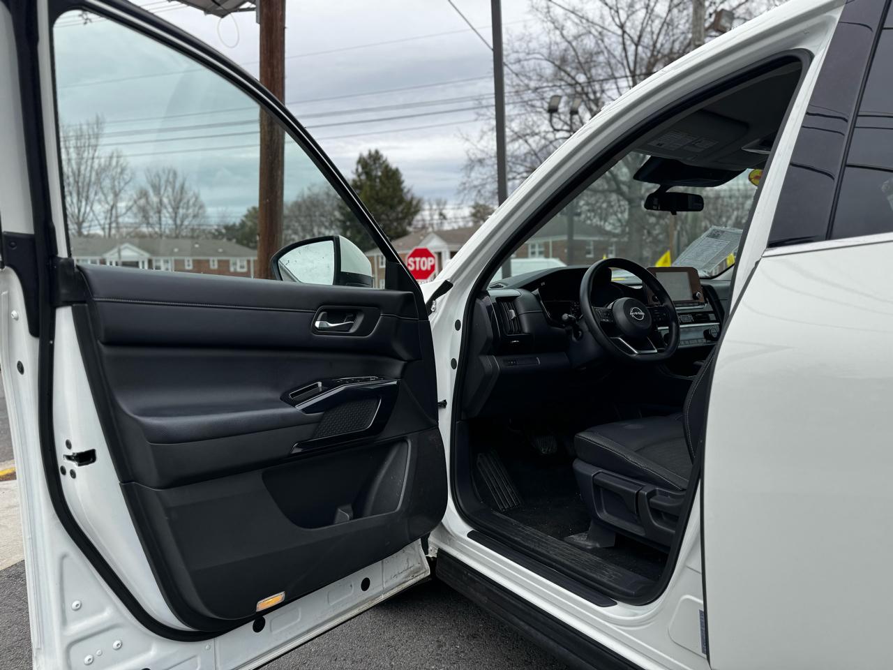 Nissan Pathfinder S 4WD 2022