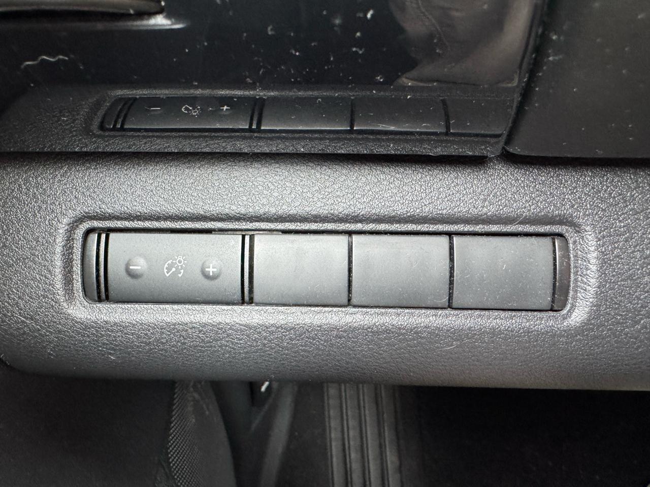 Nissan Pathfinder S 4WD 2022