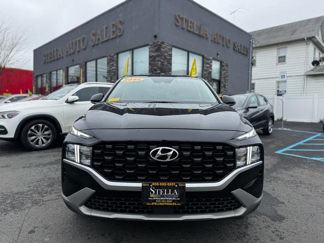 Black 2022 Hyundai Santa Fe SE AWD SUV / Crossover All-Wheel Drive Automatic