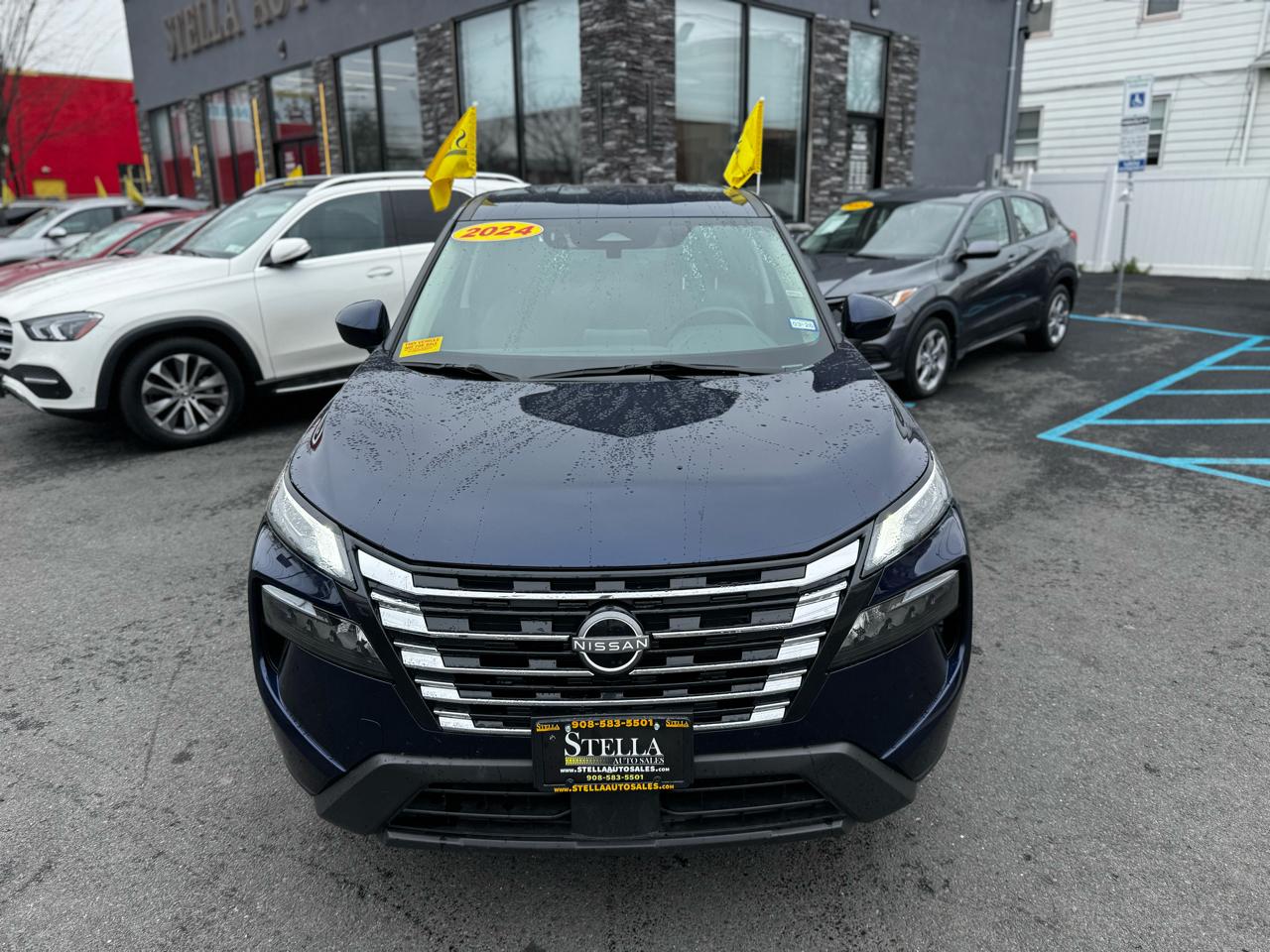 Nissan Rogue SV 2024