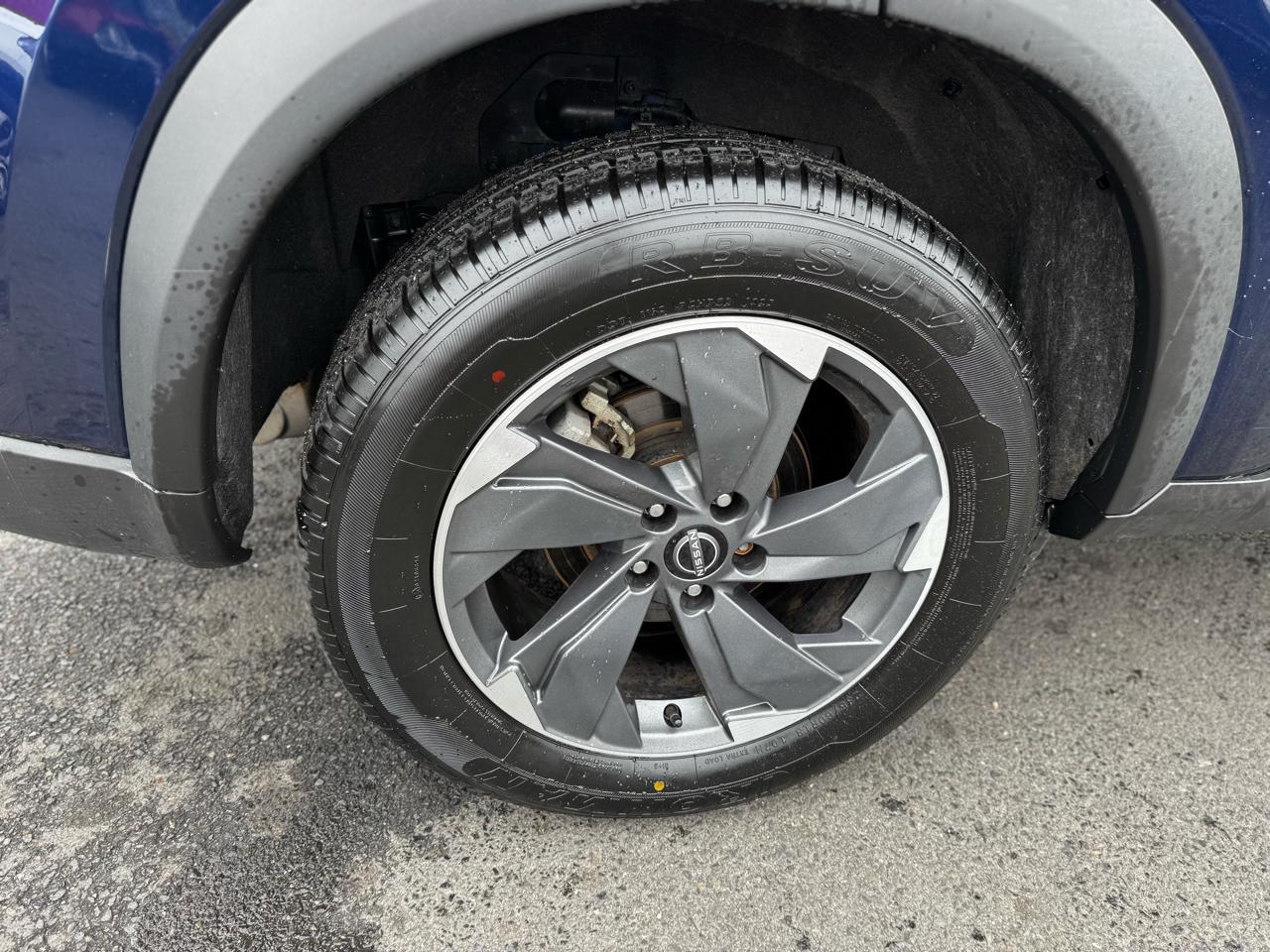 Nissan Rogue SV 2024