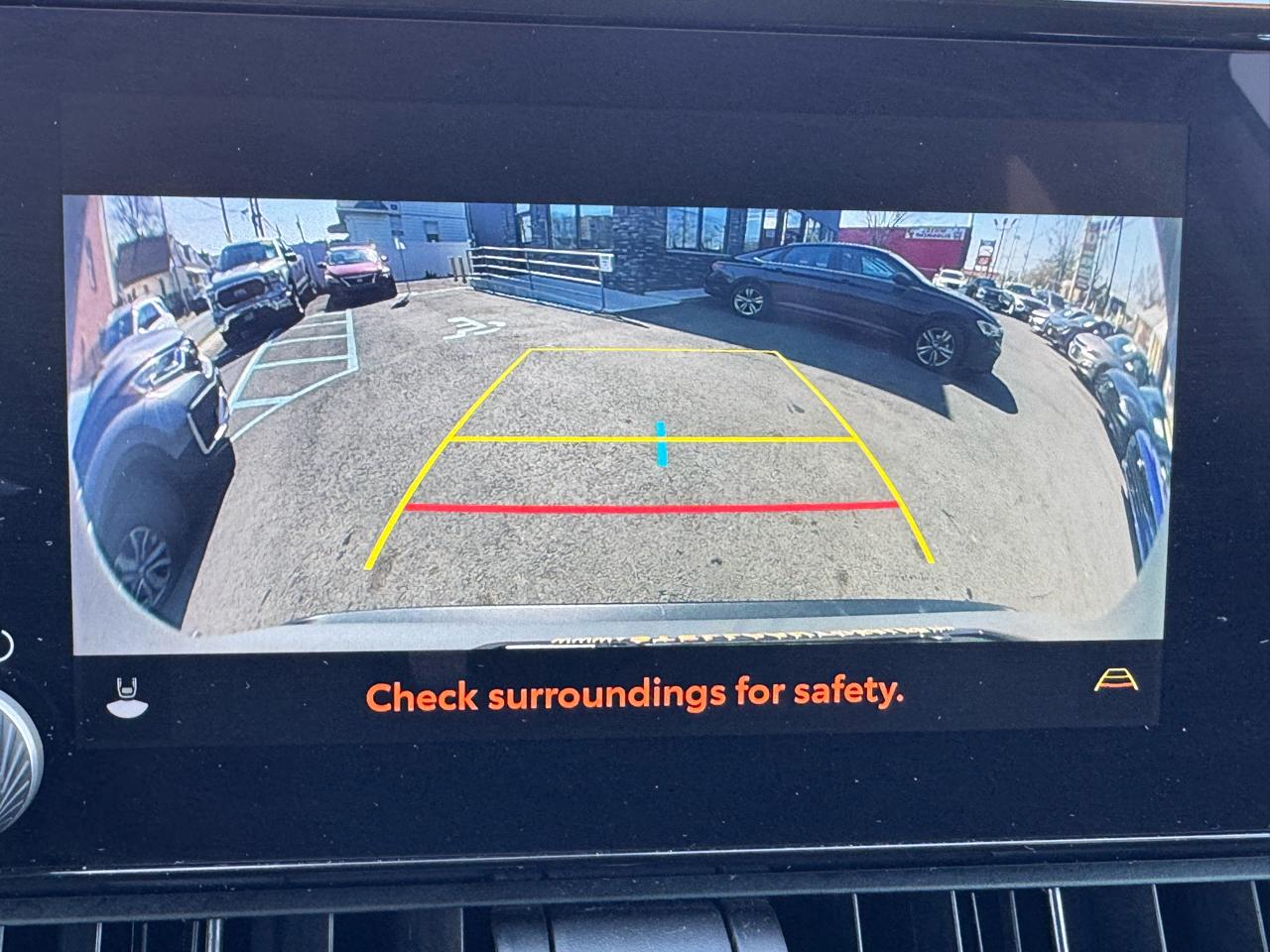 Toyota RAV4 XLE 2024