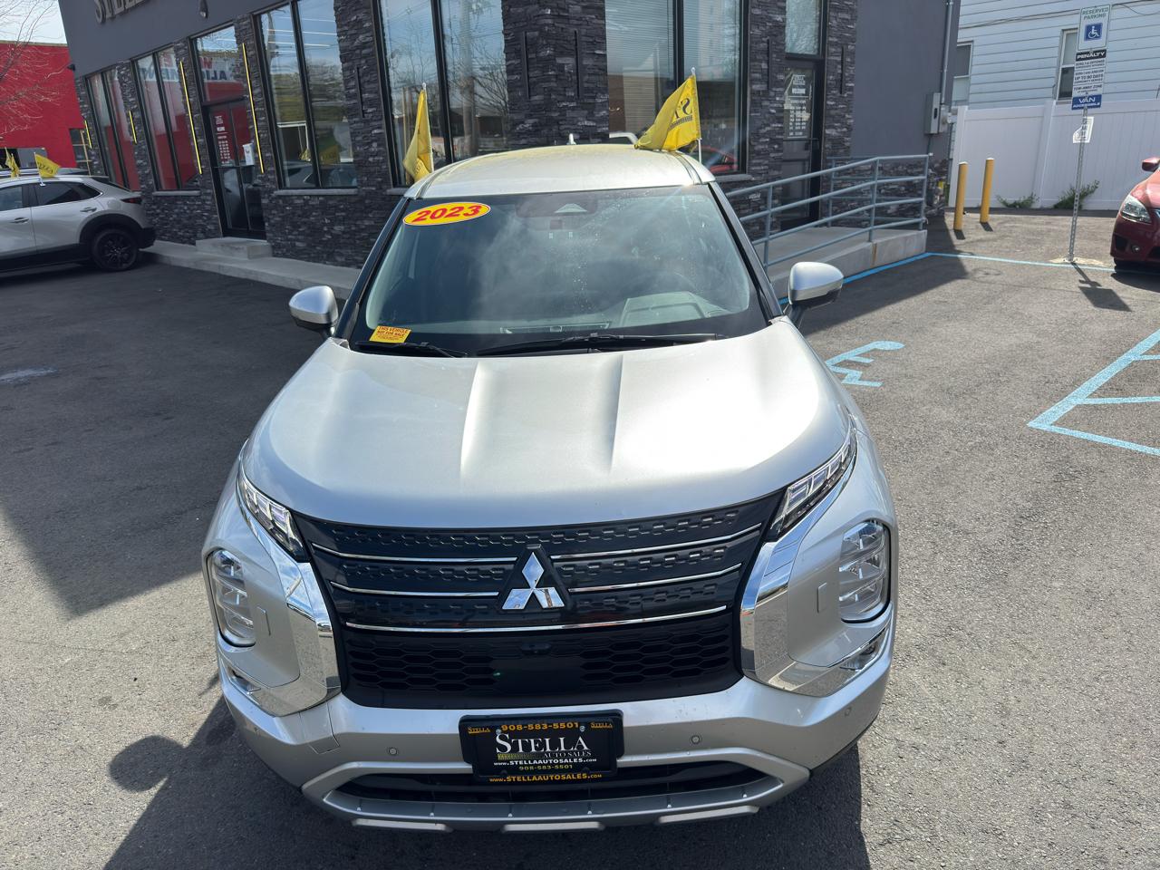 Mitsubishi Outlander SE 4WD 2023