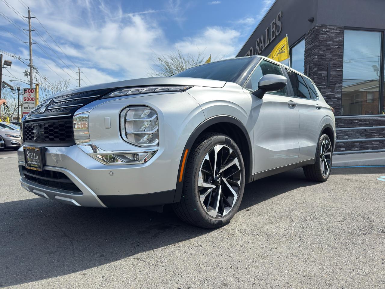 Mitsubishi Outlander SE 4WD 2023