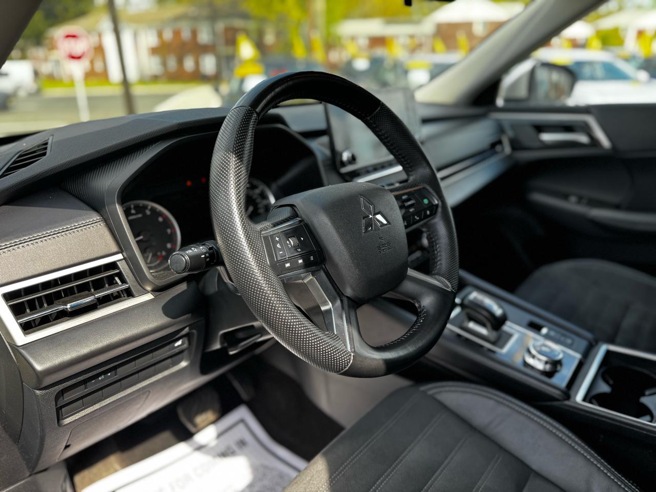 Mitsubishi Outlander SE 4WD 2023