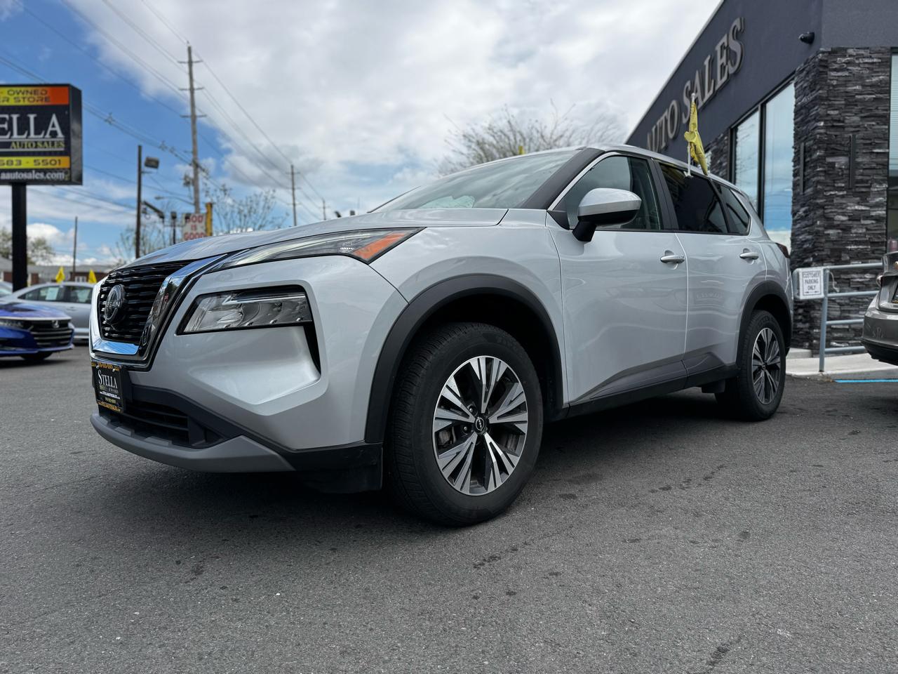 Nissan Rogue SV 2023