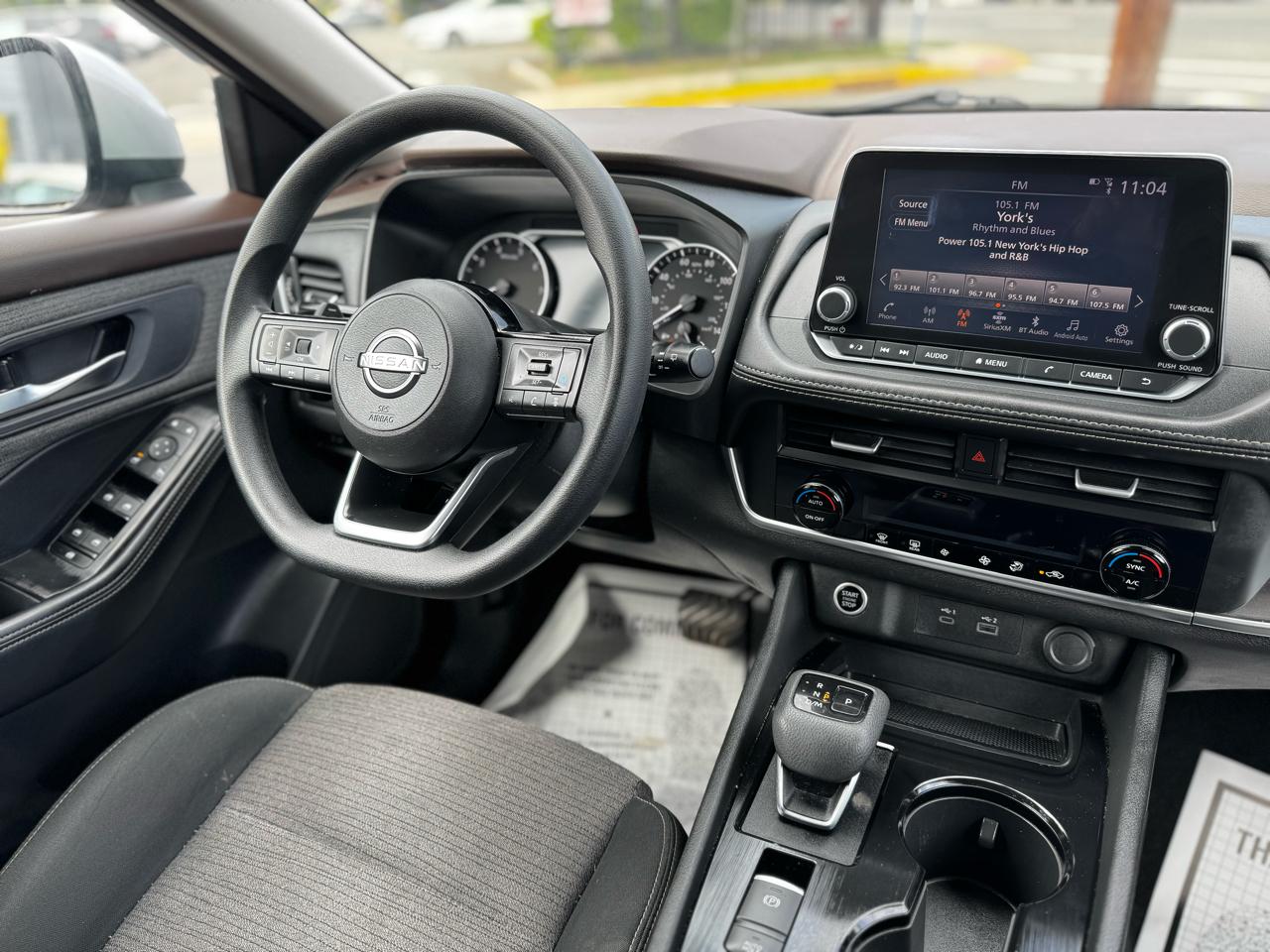 Nissan Rogue SV 2023