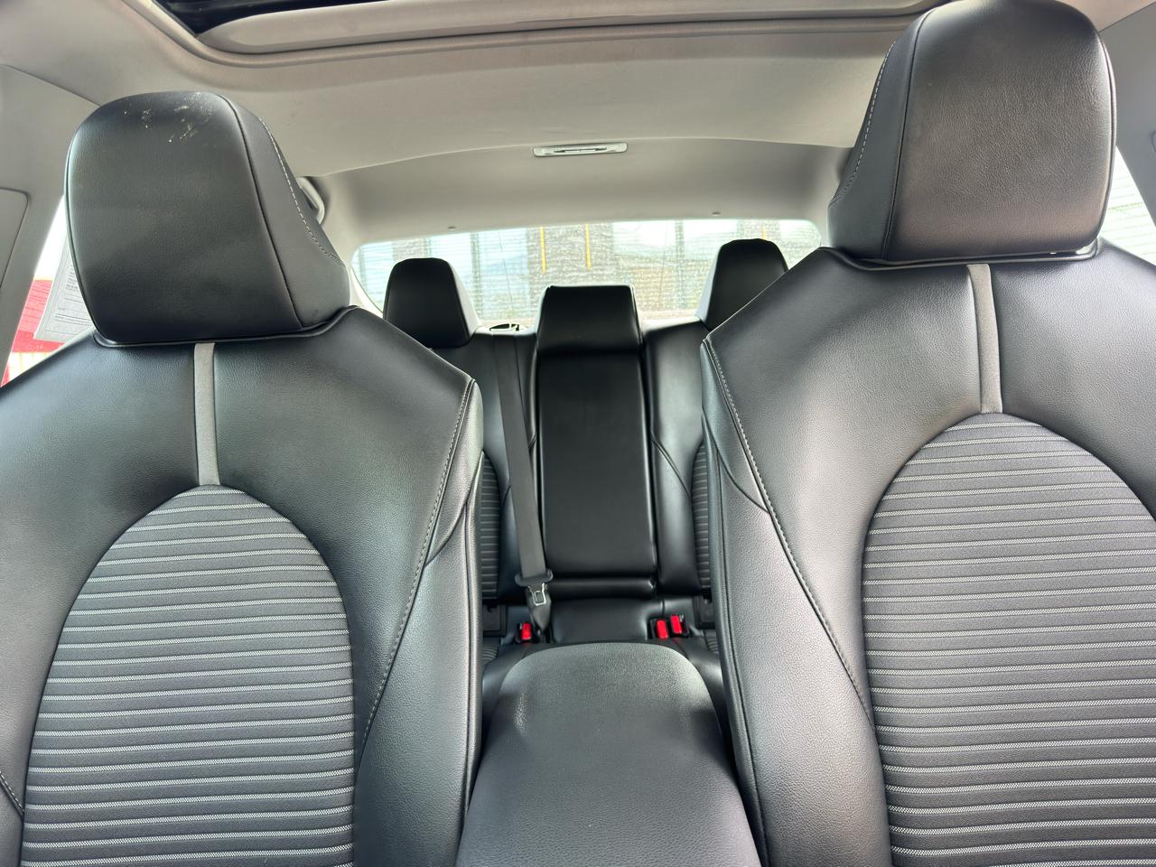 Toyota Camry SE 2024