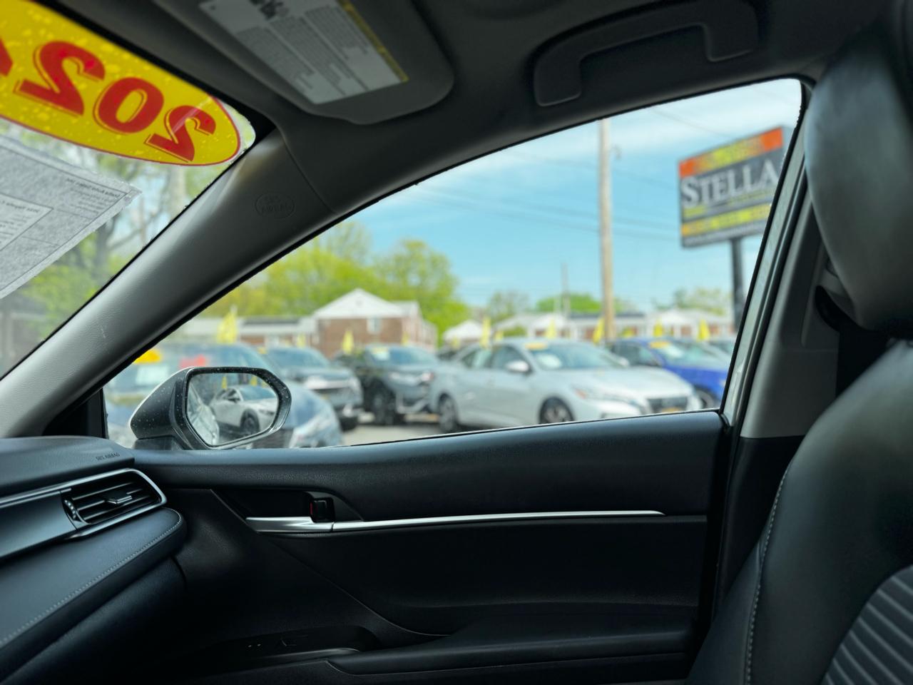Toyota Camry SE 2024