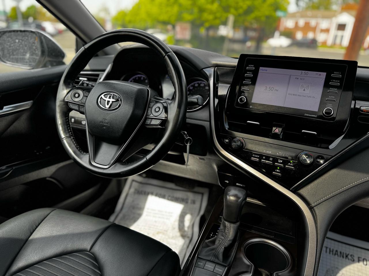 Toyota Camry SE 2024