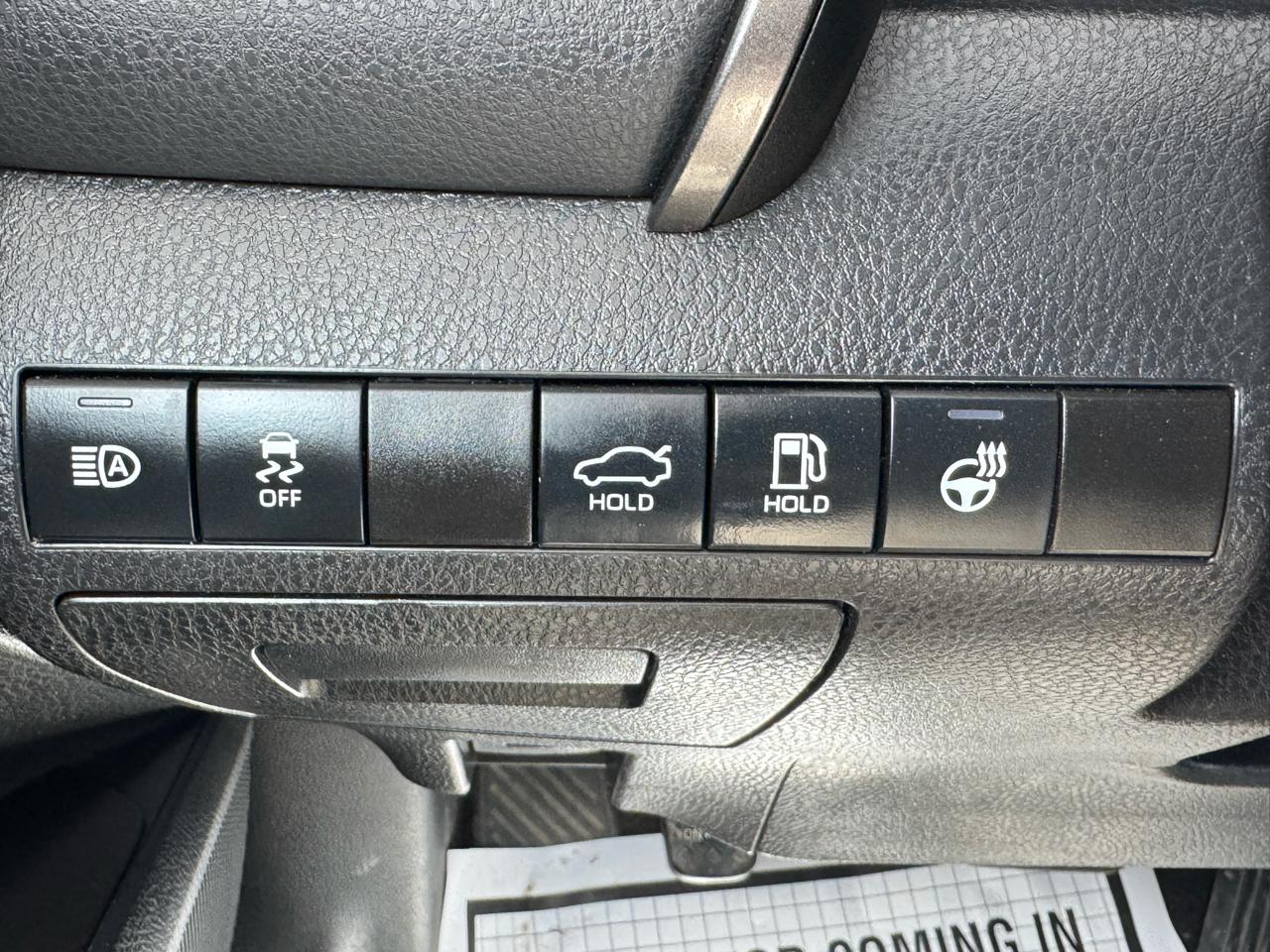 Toyota Camry SE 2024