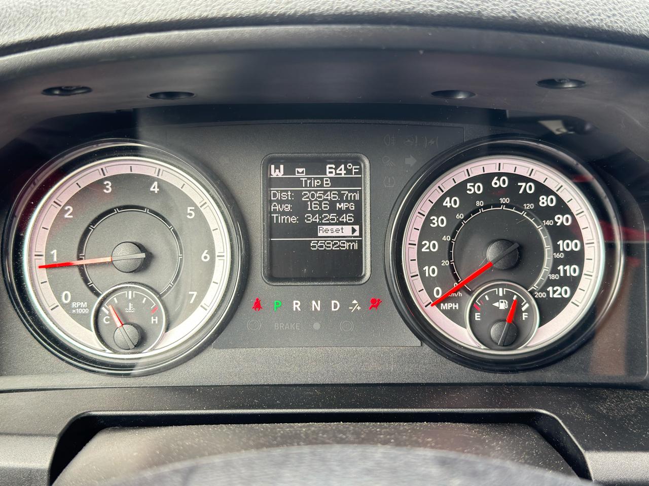 RAM 1500 Classic Tradesman Crew Cab SWB 4WD 2024