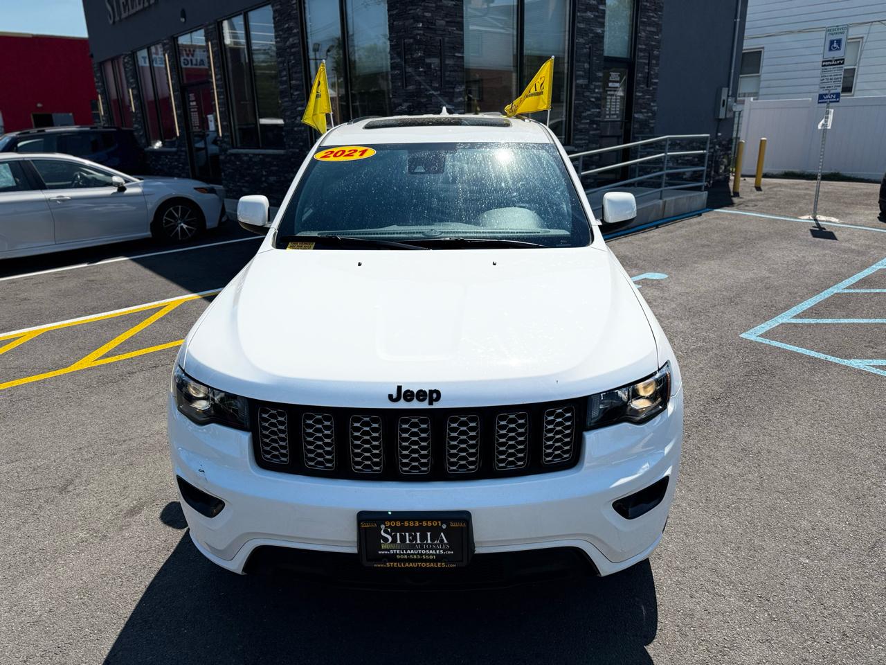 Jeep Grand Cherokee Laredo E 4WD 2021