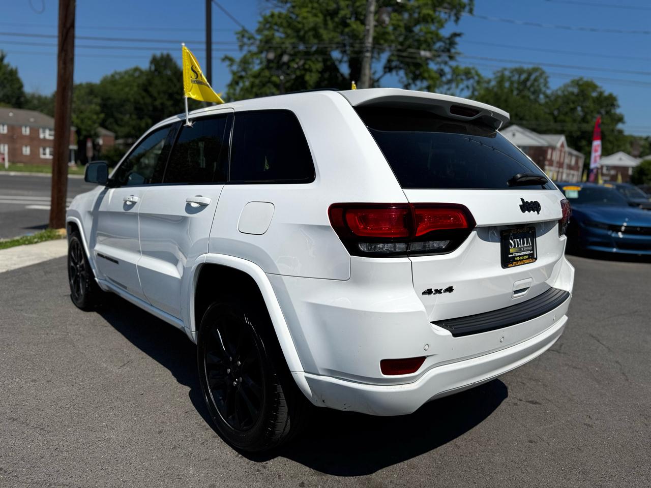 Jeep Grand Cherokee Laredo E 4WD 2021