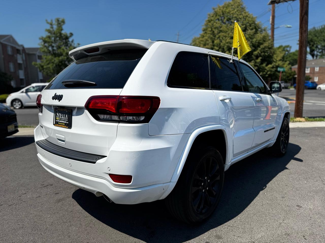 Jeep Grand Cherokee Laredo E 4WD 2021