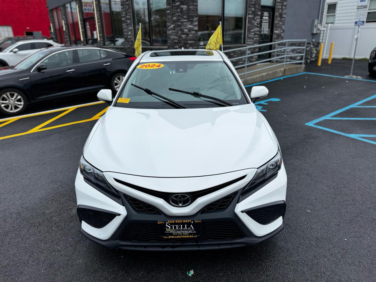 Toyota Camry SE Nightshade Edition 2024
