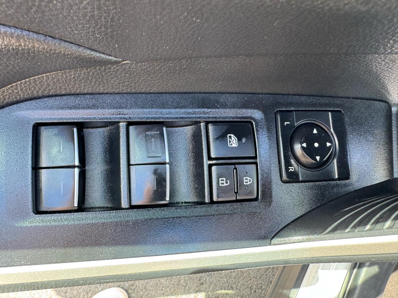 Toyota RAV4 XLE 2024