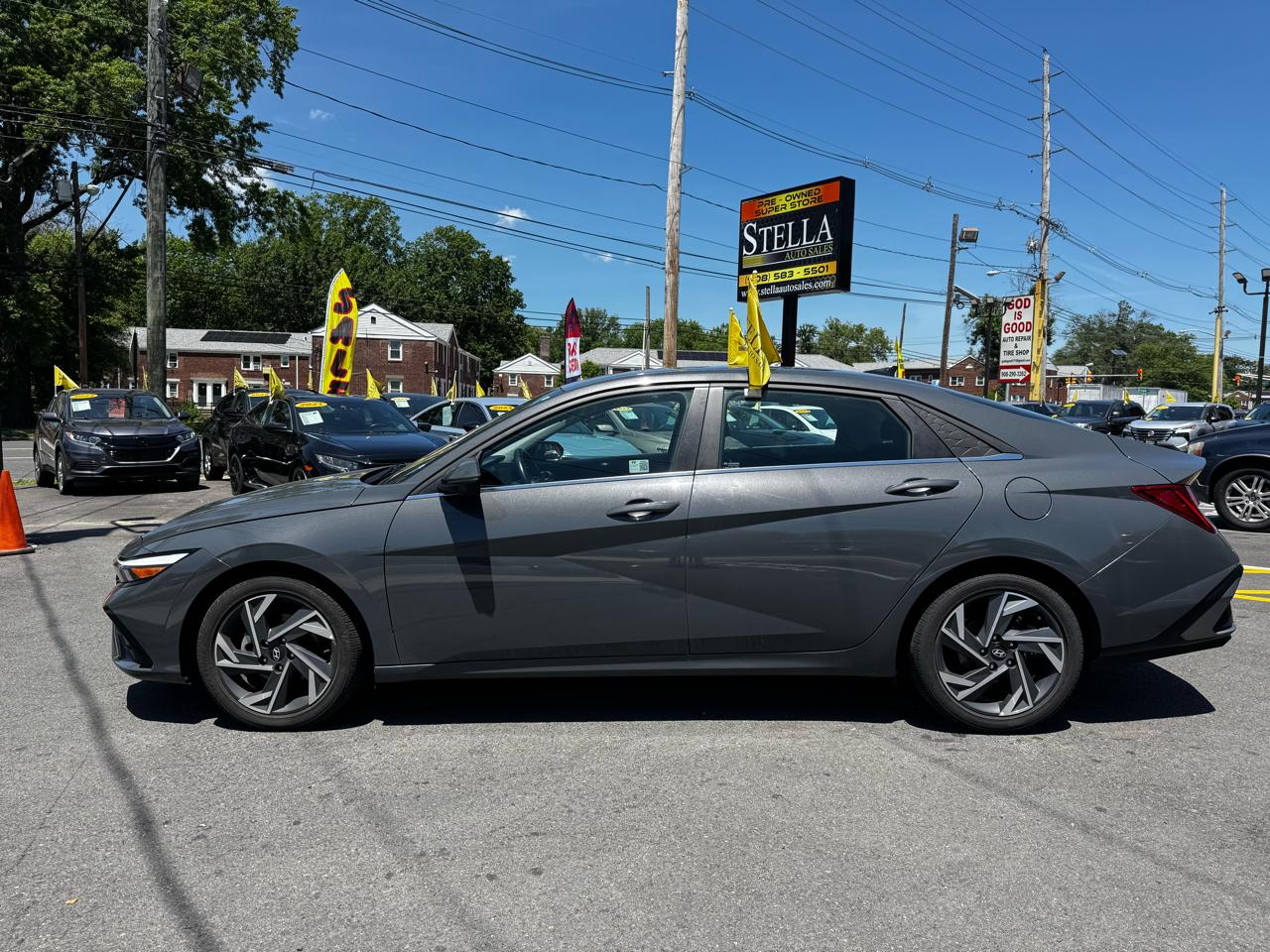 Hyundai Elantra Limited 2024