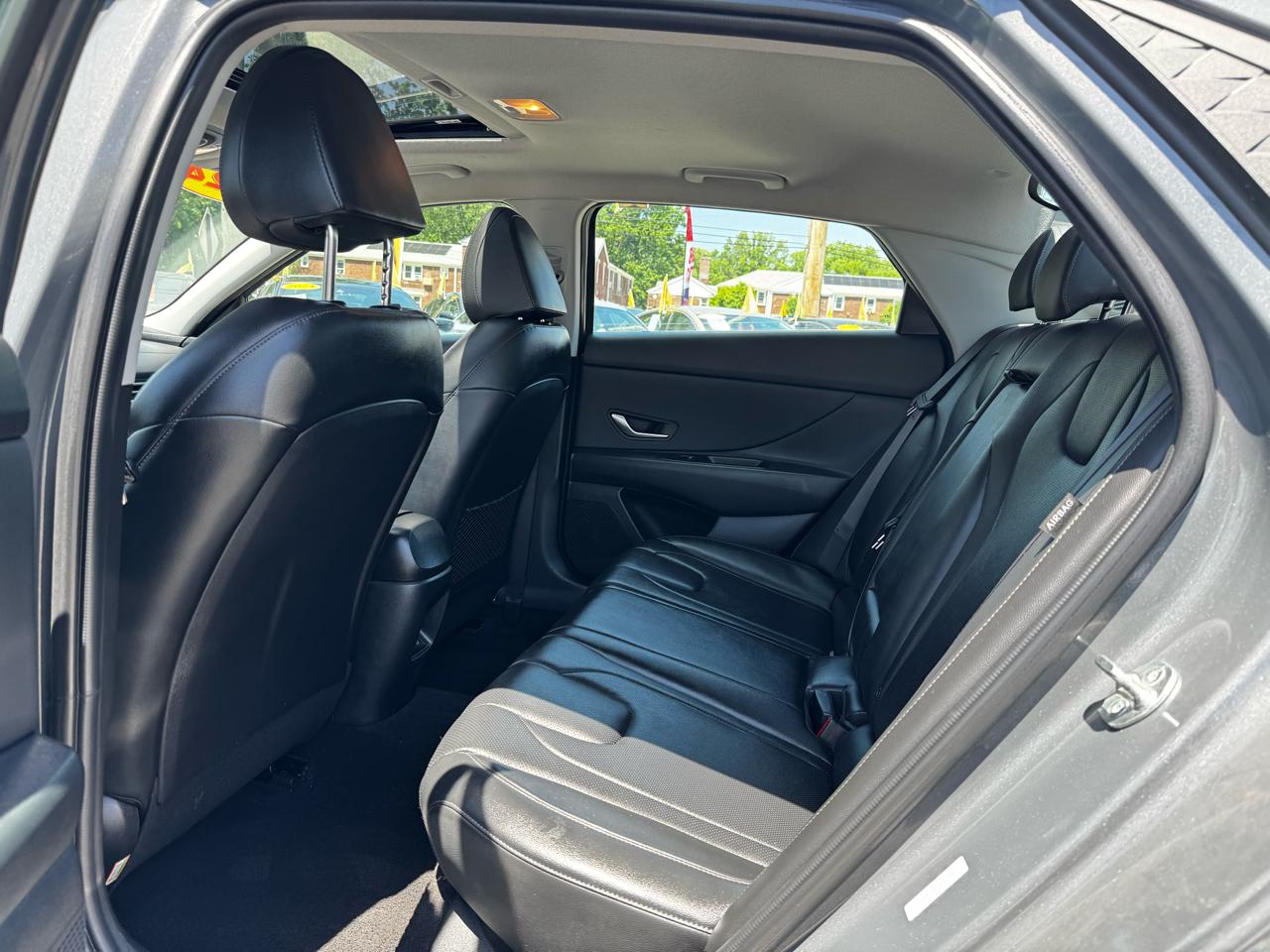Hyundai Elantra Limited 2024