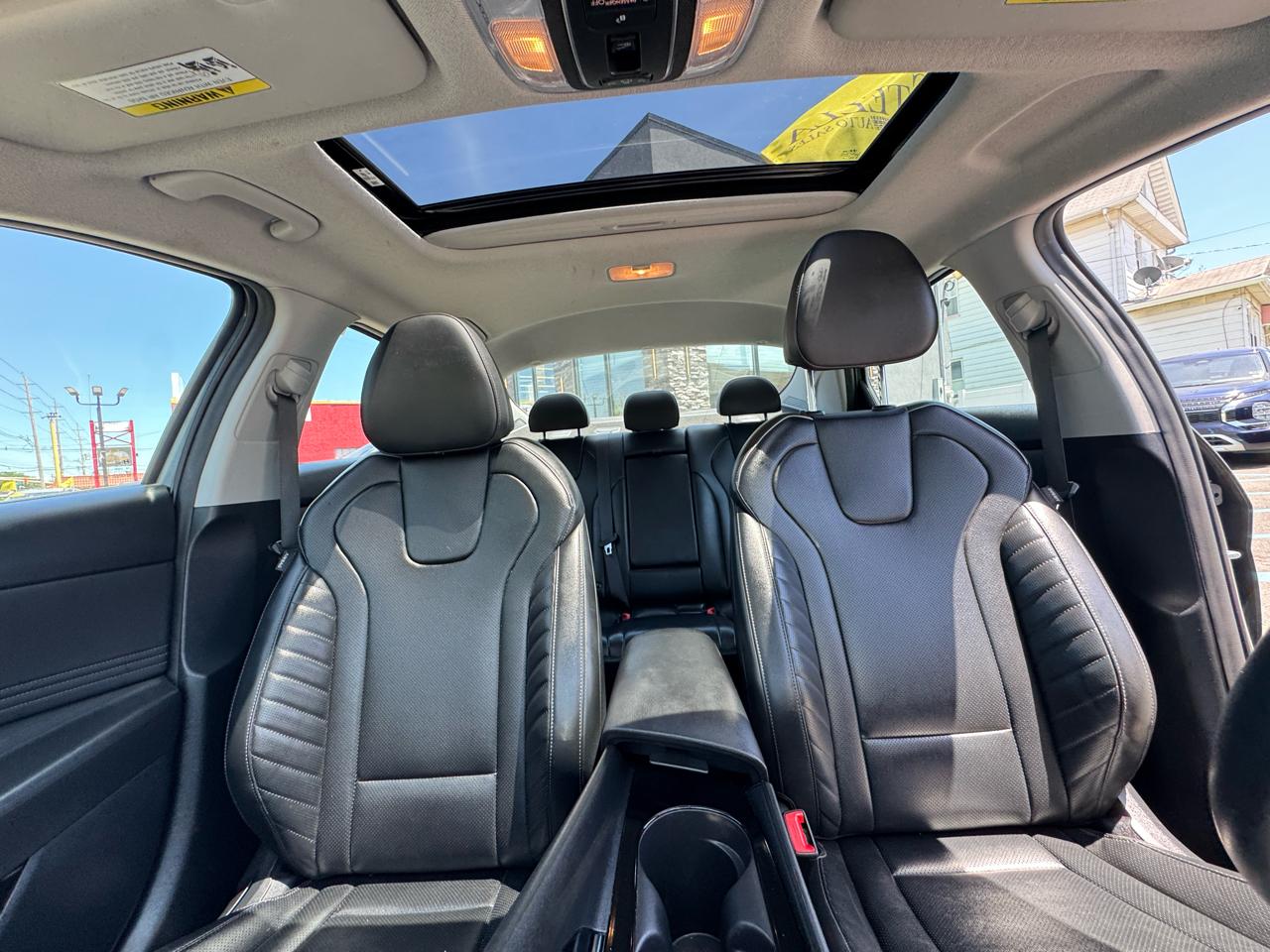 Hyundai Elantra Limited 2024