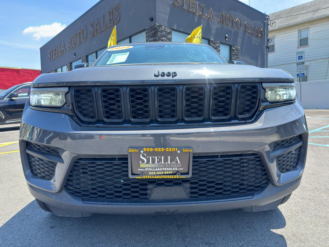 Jeep Grand Cherokee Laredo 4WD 2022