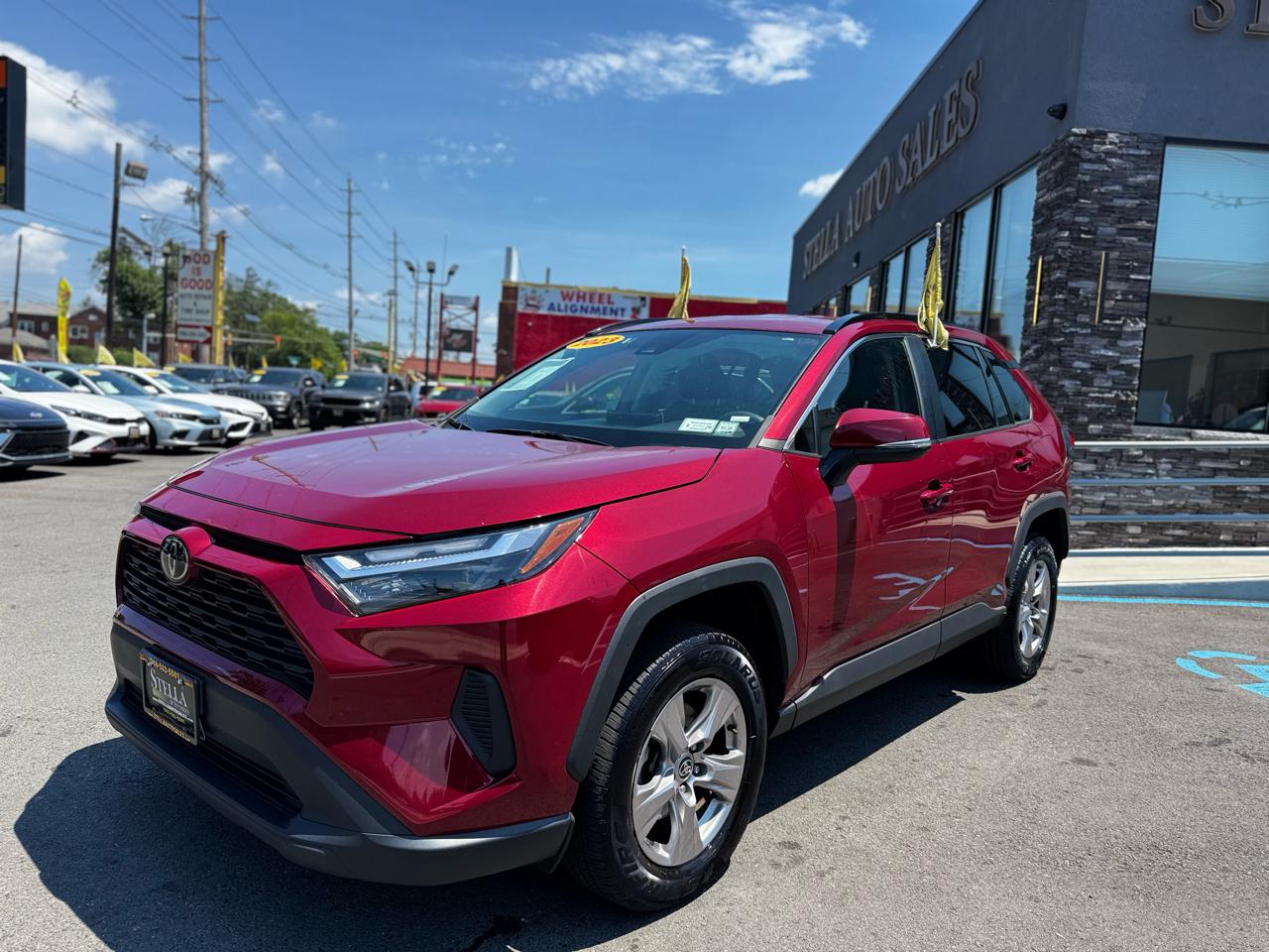 Toyota RAV4 XLE 2023