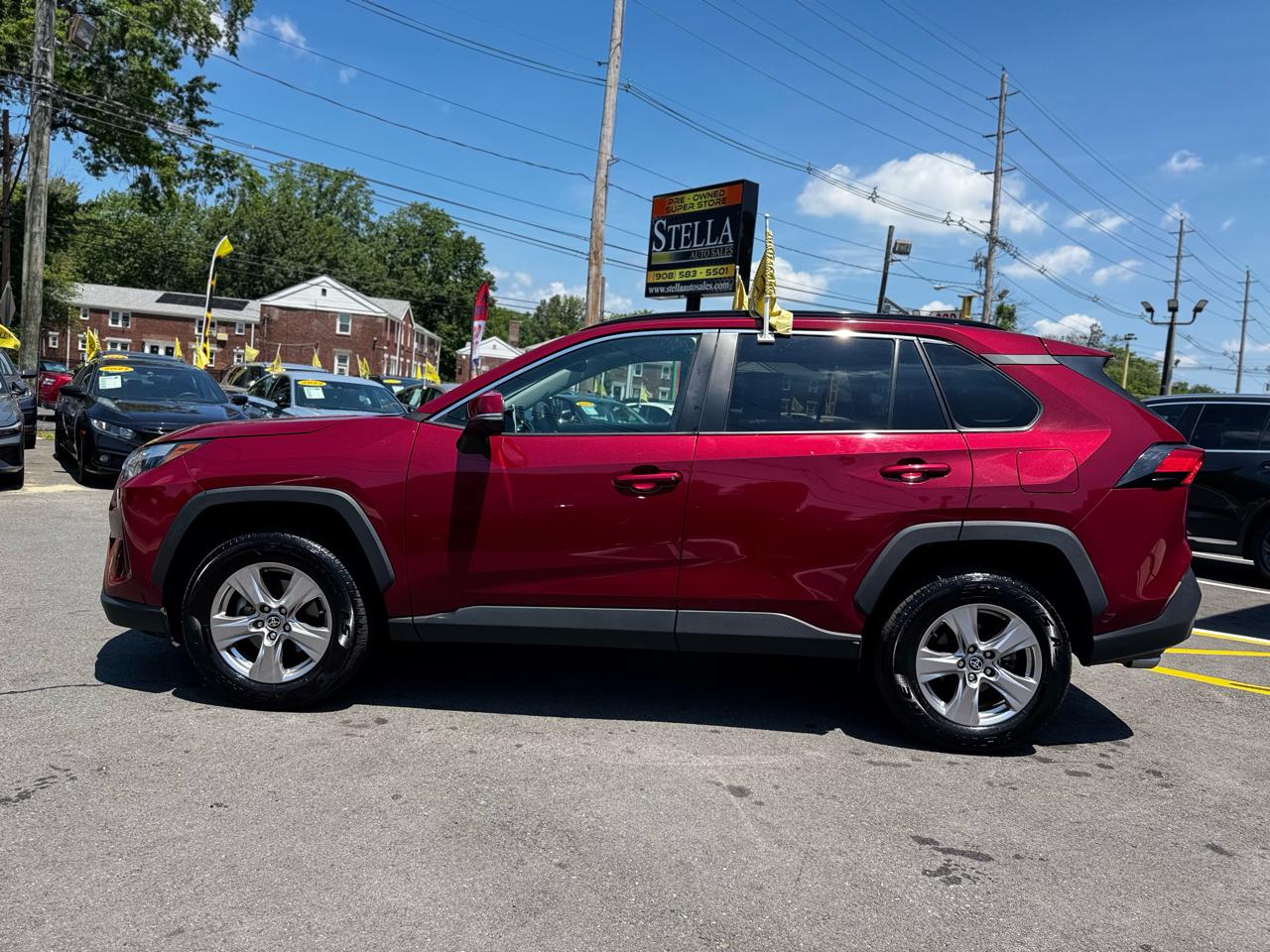 Toyota RAV4 XLE 2023