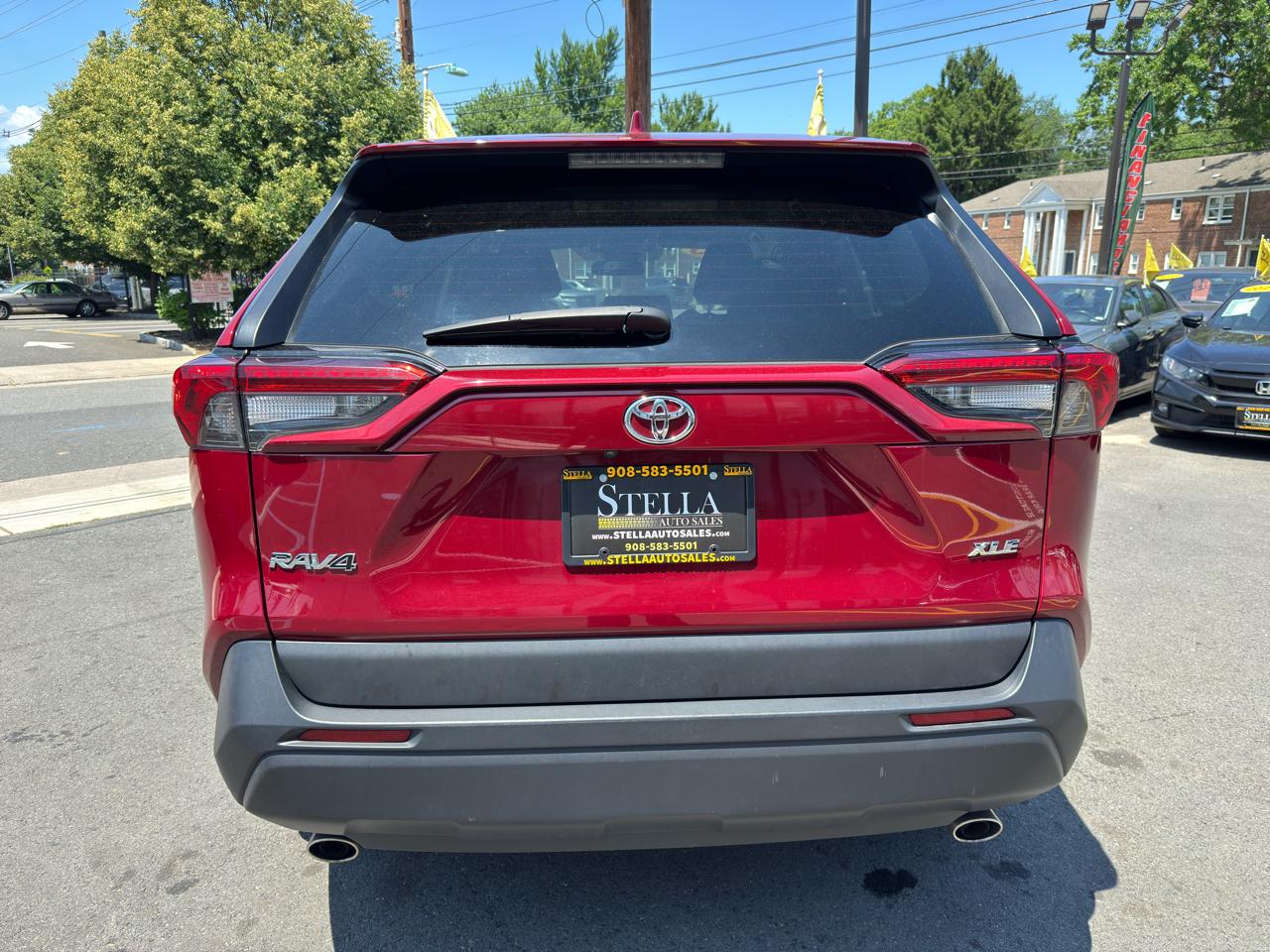 Toyota RAV4 XLE 2023