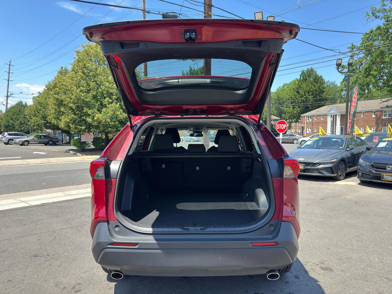 Toyota RAV4 XLE 2023