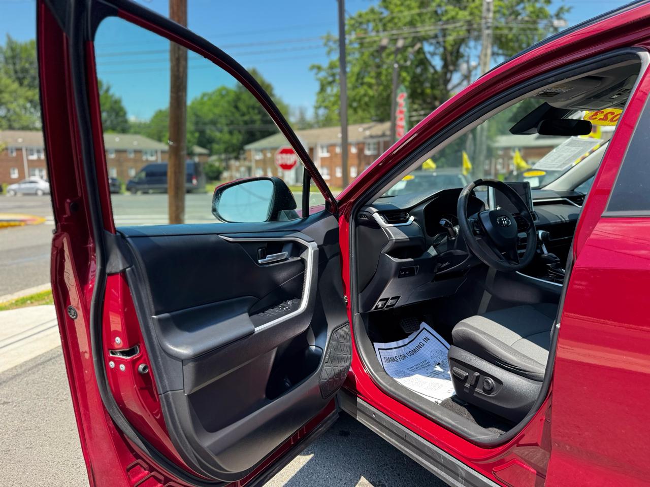 Toyota RAV4 XLE 2023