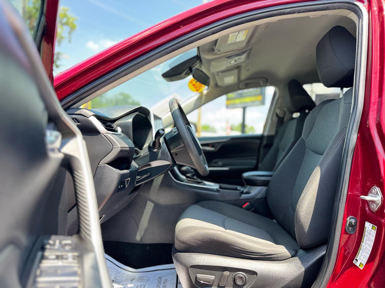 Toyota RAV4 XLE 2023