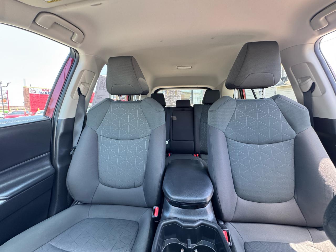 Toyota RAV4 XLE 2023