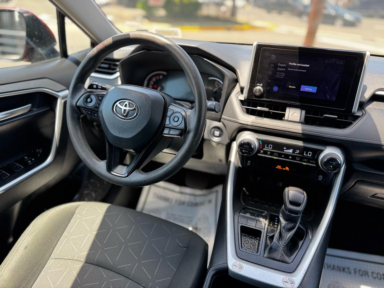 Toyota RAV4 XLE 2023