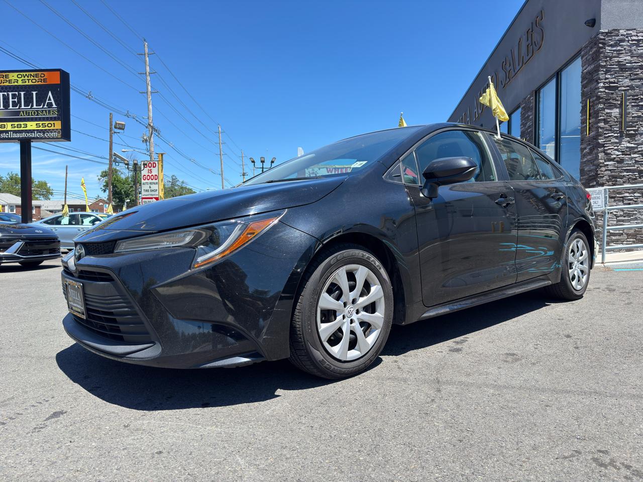 Toyota Corolla LE 2023