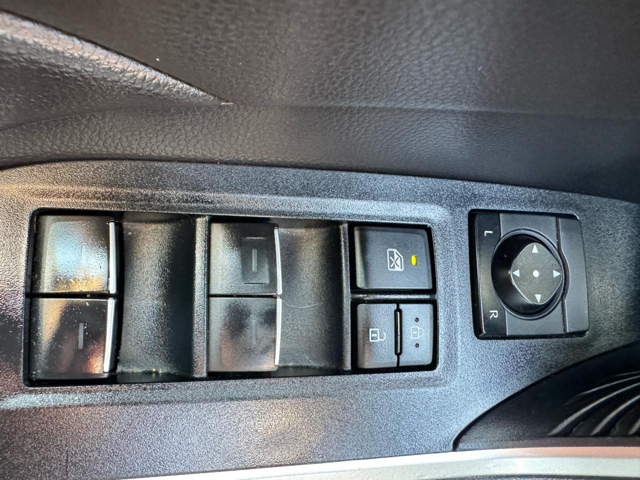 Toyota RAV4 XLE 2024