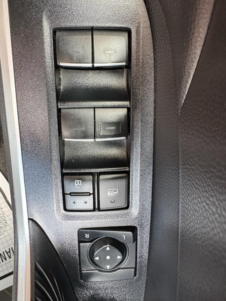 Toyota RAV4 XLE 2024