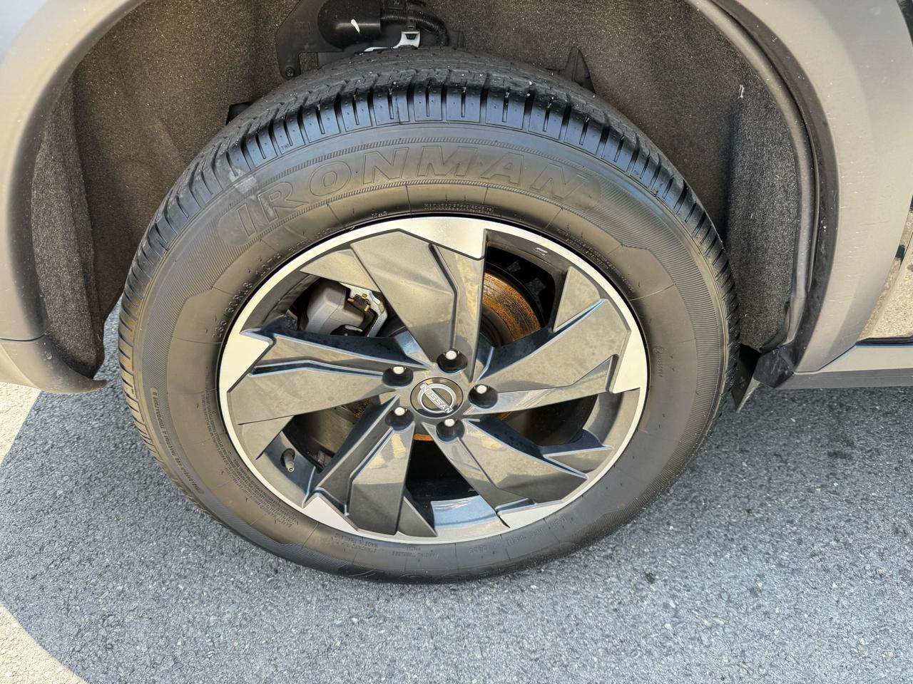 Nissan Rogue SV AWD 2025