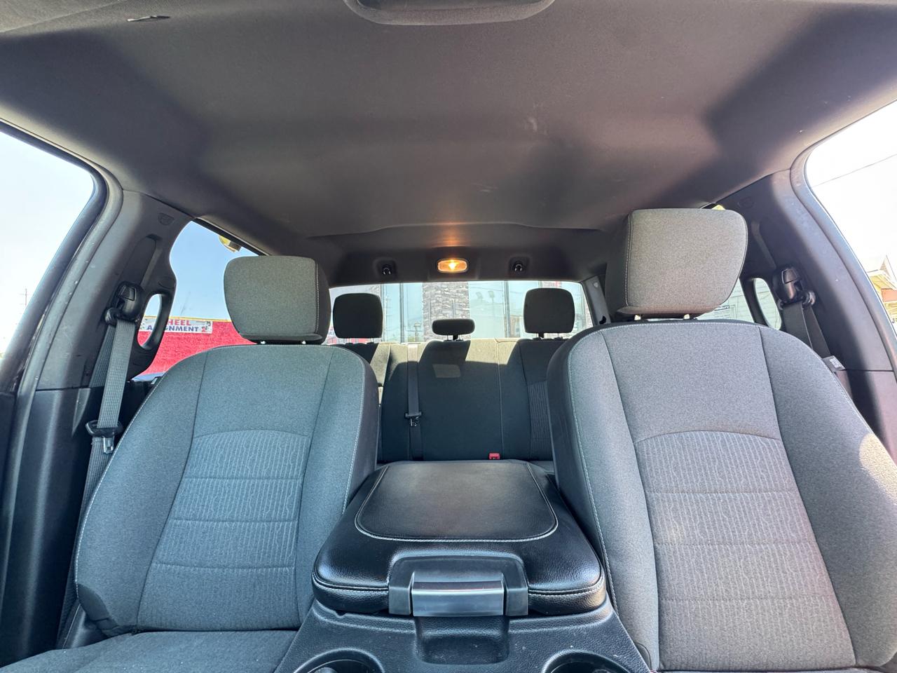 RAM 1500 Classic Warlock 4x4 Crew Cab 5'7" Box 2022