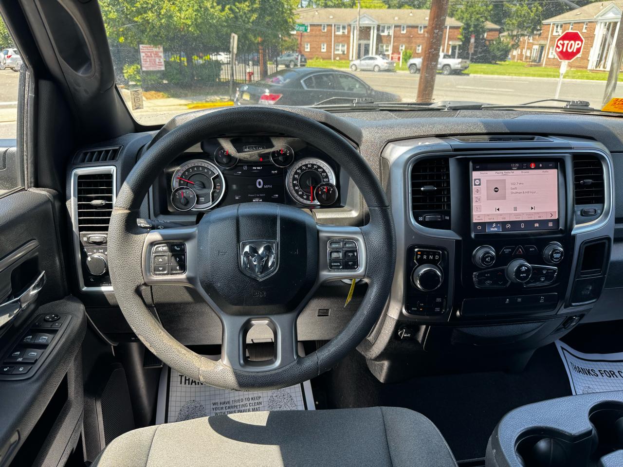 RAM 1500 Classic Warlock 4x4 Crew Cab 5'7" Box 2022